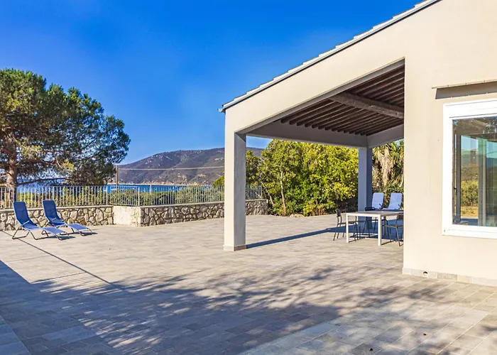 Costanza Couette-café 4*