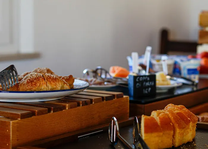 Costanza Bed & Breakfast 4*